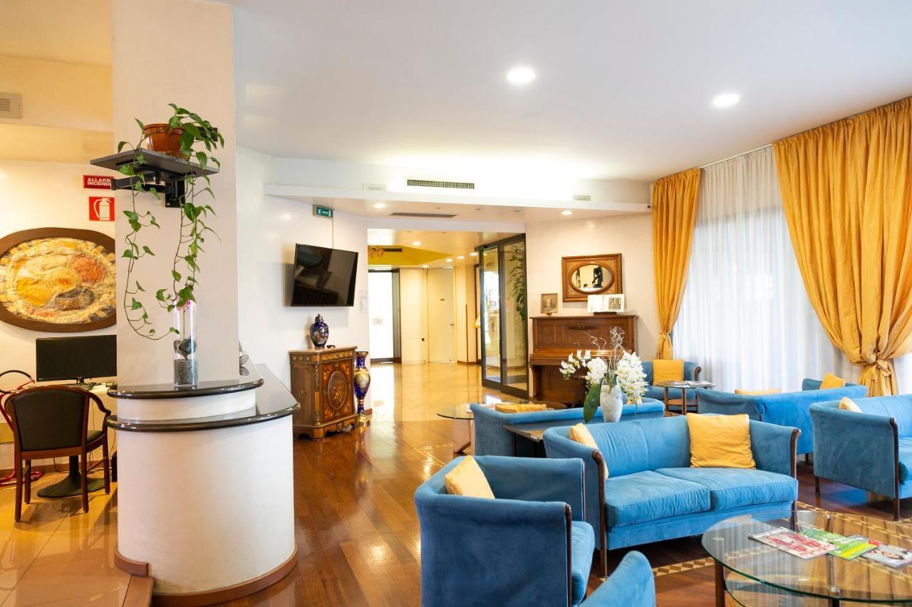 Melas Hotel Merate Ngoại thất bức ảnh