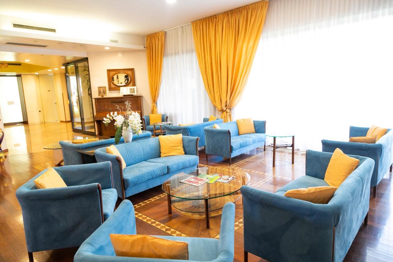 Melas Hotel Merate Ngoại thất bức ảnh