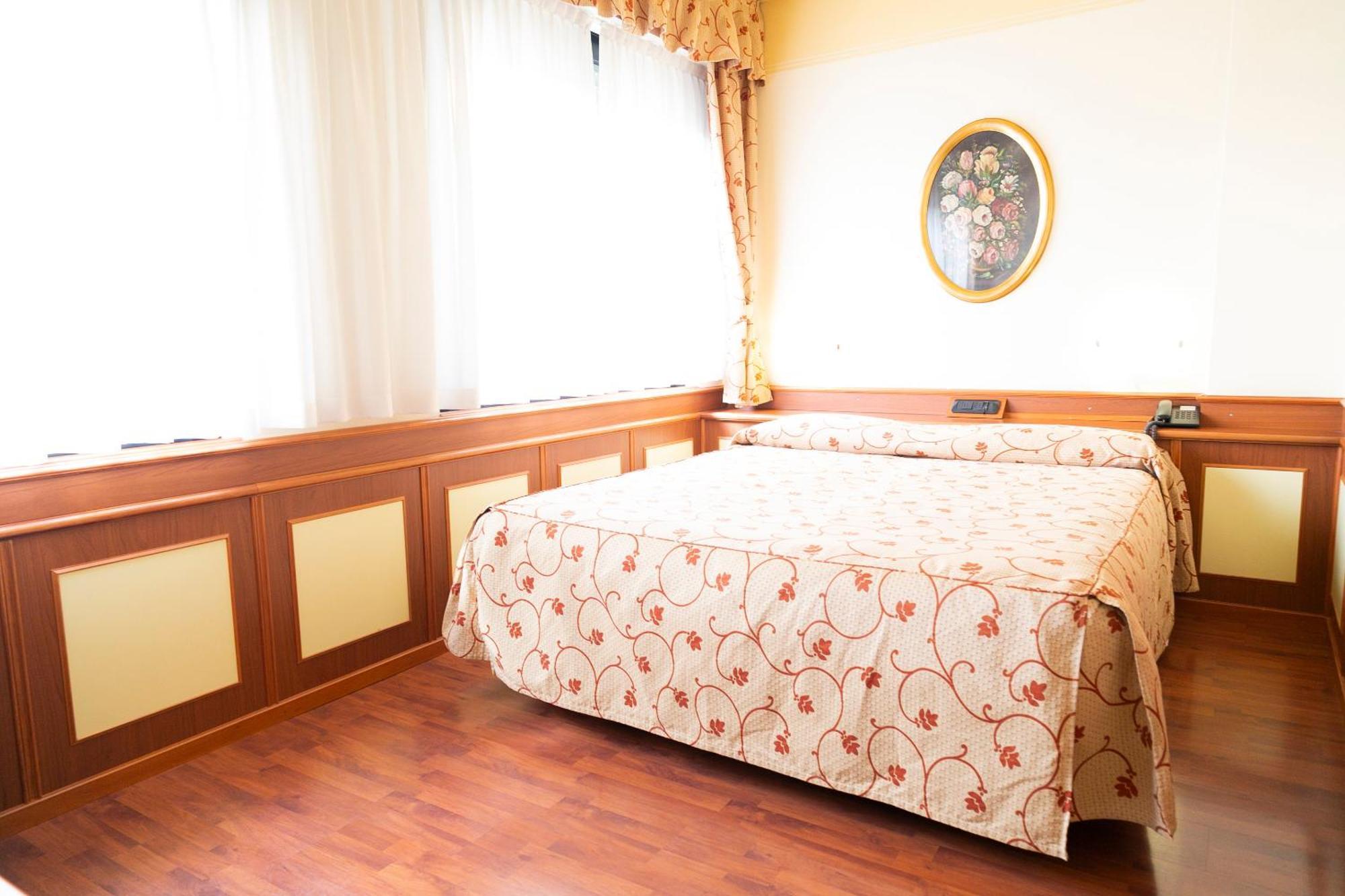 Melas Hotel Merate Ngoại thất bức ảnh